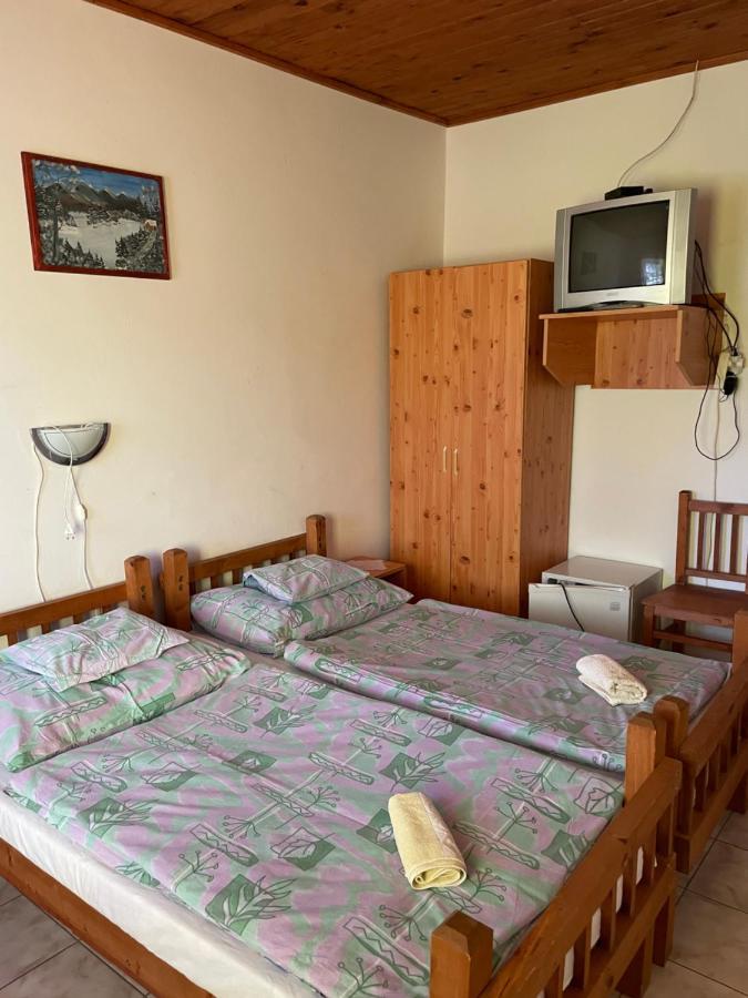 Zsuzsa Apartman Apartman Poroszló Kültér fotó